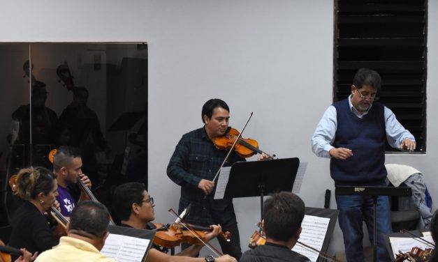 Lindo Ecuador | La Orquesta Sinfónica de Cuenca brindará concierto en homenaje a la Escuela Daniel Hermida en sus 70 años de creación – Ministerio de Cultura y Patrimonio