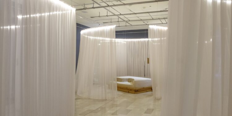 Noticias para migrantes Ecuatorianos Una muestra de cuerpo, consuelo y memoria reabre las puertas de Arte Actual Flacso