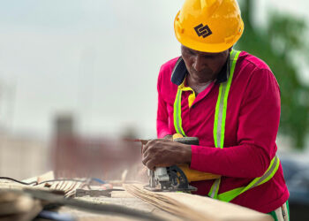 Reconocimiento oficial de la experiencia laboral para migrantes ecuatorianos en Madrid