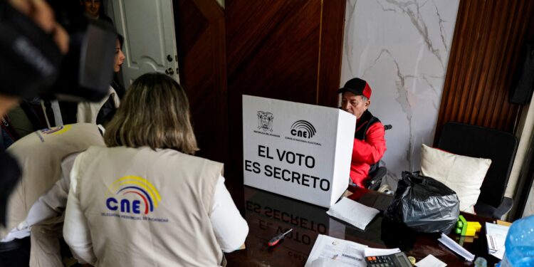 Noticias para migrantes Ecuatorianos Con resoluciones del CNE y del TCE, teoría de fraude del correísmo, fracasó