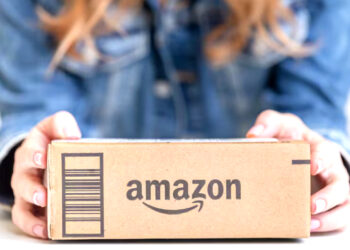 Noticias para migrantes Ecuatorianos Gobierno de Noboa apunta a imponer aranceles a compras por courier: Temu y Amazon en la mira