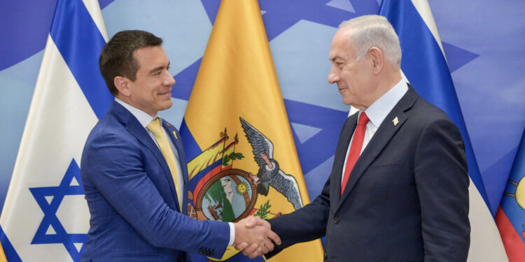 Daniel Noboa durante su gira internacional en busca de apoyo contra el narcotráfico.