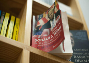 Estados Unidos detiene temporalmente entrevistas para visas estudiantiles.