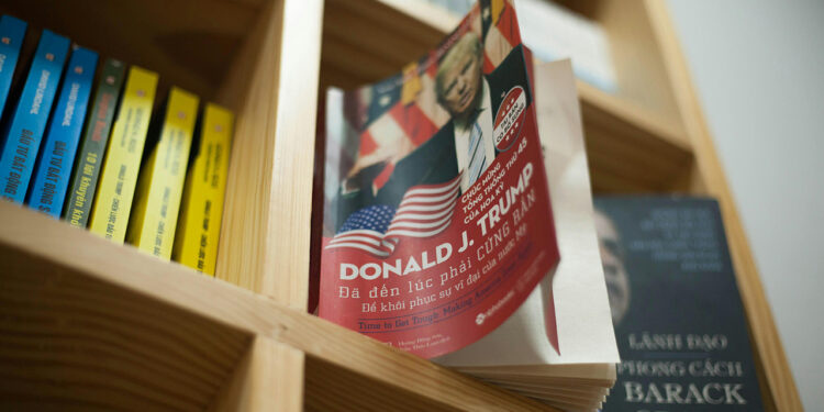 Estados Unidos detiene temporalmente entrevistas para visas estudiantiles.