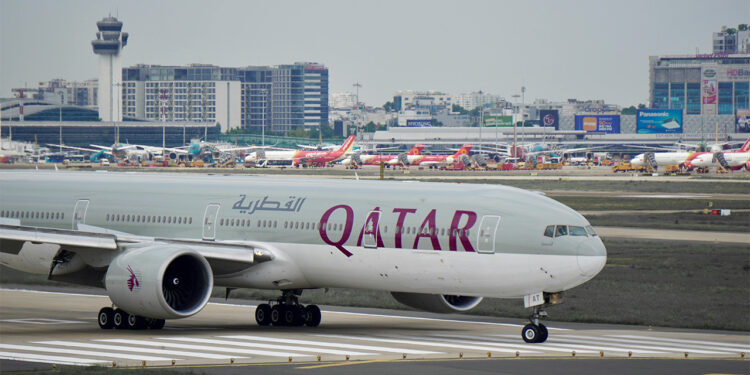 Reapertura tras cierre temporal del espacio aéreo de Qatar afecta vuelos de Qatar Airways