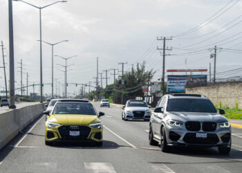 Manabí sigue en alerta, pero sin frenar su actividad