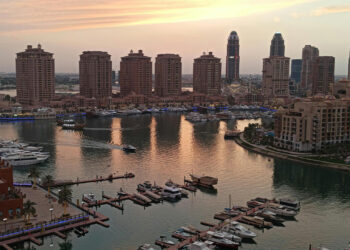 Qatar intercepta misiles iraníes en ataque a base estadounidense Al Udeid