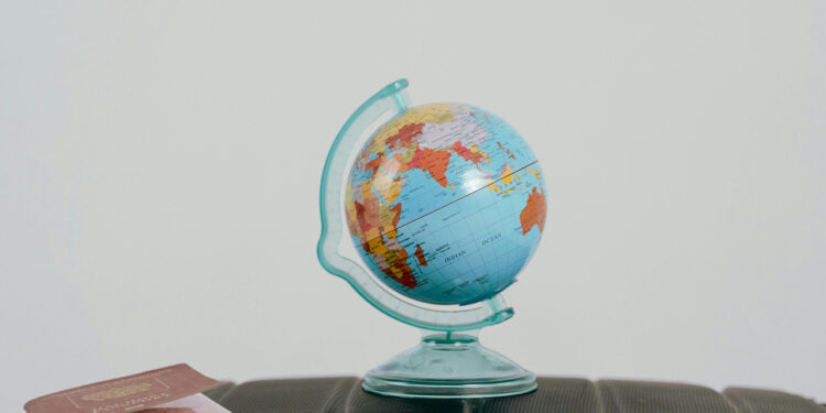 Control migratorio en Ecuador: visa de tránsito obligatoria desde 2025