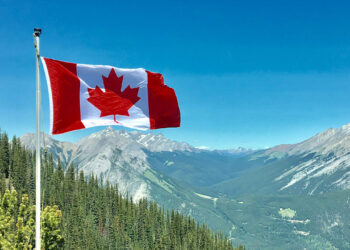 Opciones legales para ecuatorianos que quieren vivir o estudiar en Canadá (2025)