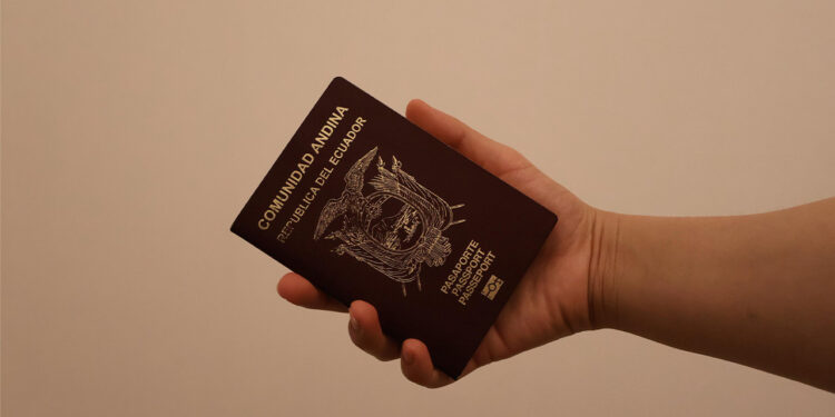 Ecuador y su pasaporte con acceso sin visa a 94 países