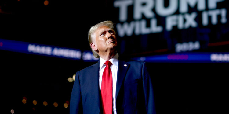 Corte federal bloquea intento de Trump de revocar ciudadanía por nacimiento