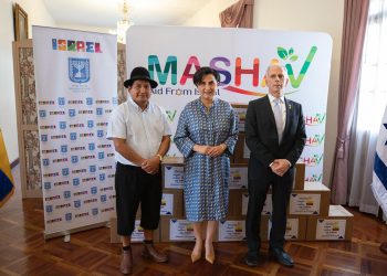 Ecuador e Israel entregan ayuda a zonas afectadas por lluvias