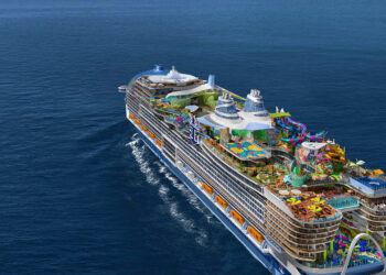 Acuerdo Ecuador–Royal Caribbean abre oportunidades para jóvenes y turismo