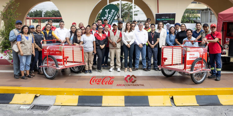 Recicladores Reciben Triciclos Para Economía Circular