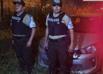 Noticias para migrantes Ecuatorianos Policía recupera vehículo en el cantón Ponce Enríquez