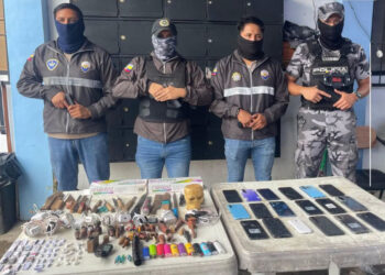 Noticias para migrantes Ecuatorianos Maquina de tatuajes, armas y celulares entre los objetos prohibidos hallados en la cárcel de Macas