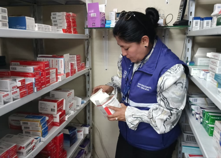 Noticias para migrantes Ecuatorianos Cinco farmacias clausuradas por comercializar productos irregulares en Azogues
