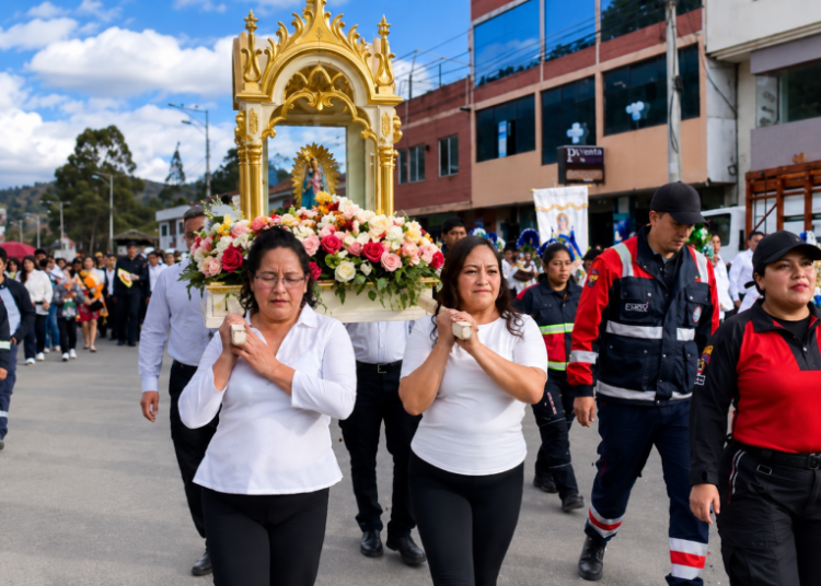 Noticias para migrantes Ecuatorianos La Virgen del Rocío vuelve a congregar a los devotos en Biblián