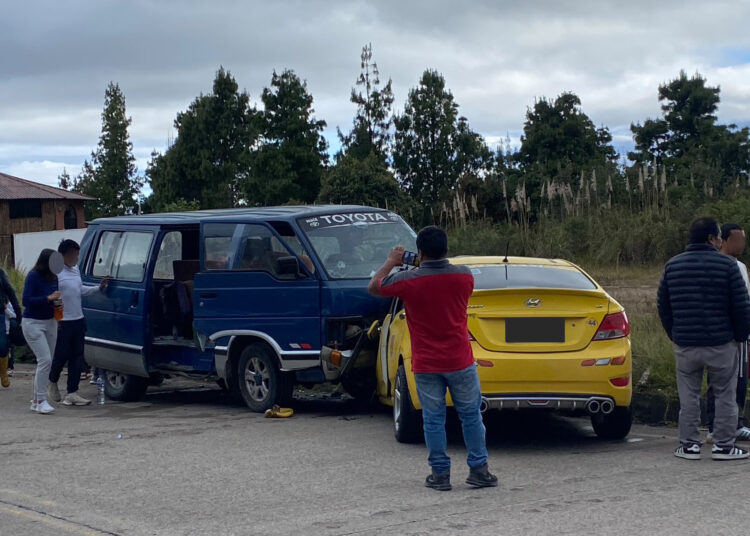 Noticias para migrantes Ecuatorianos Al menos 7 heridos por accidente de tránsito en el ingreso a Zhiña, en la vía Cuenca – Loja