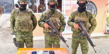 Noticias para migrantes Ecuatorianos Nuevo decomiso de celulares en cárcel de mujeres en Azogues