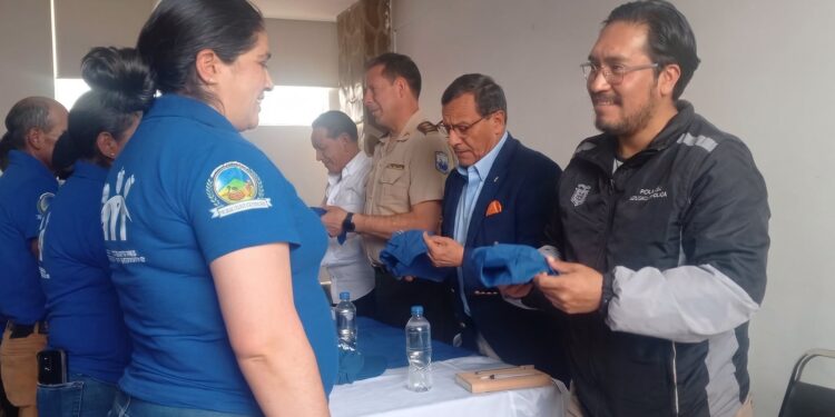 Noticias para migrantes Ecuatorianos ¿Cómo ser brigadista comunitario en Azuay?