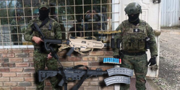 Noticias para migrantes Ecuatorianos Estas armas de alto calibre se incautaron en Pucará, Azuay