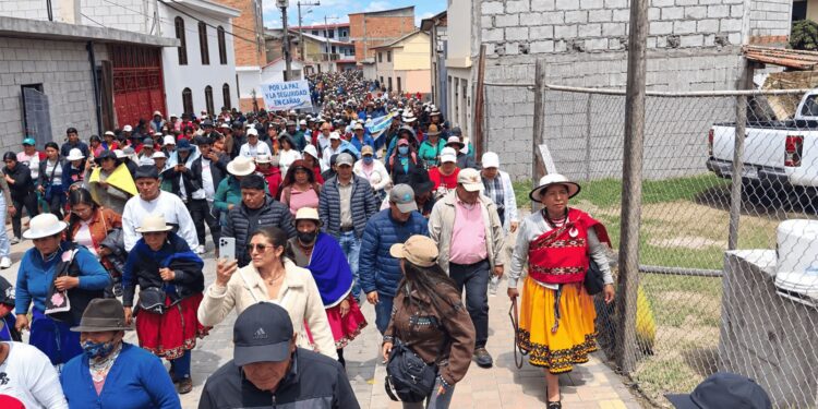 Noticias para migrantes Ecuatorianos Cañar alza su voz contra las extorsiones y la inseguridad
